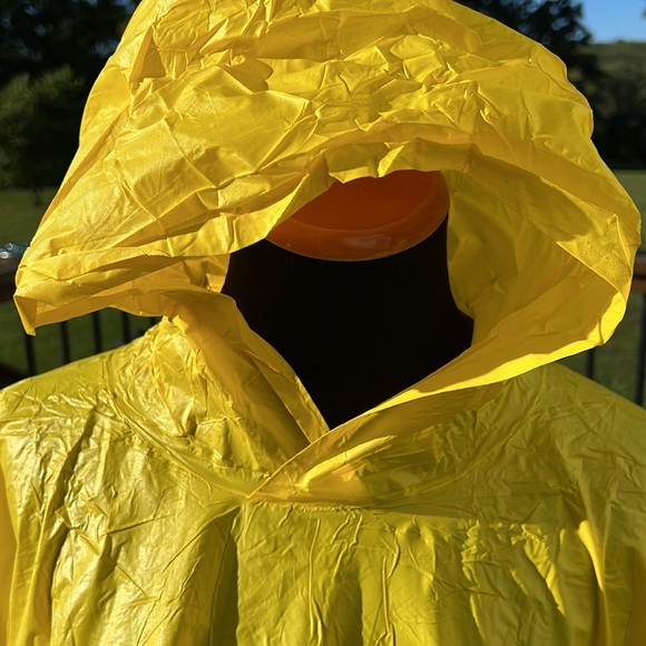 Disney Rain Poncho - Picture 4 of 8